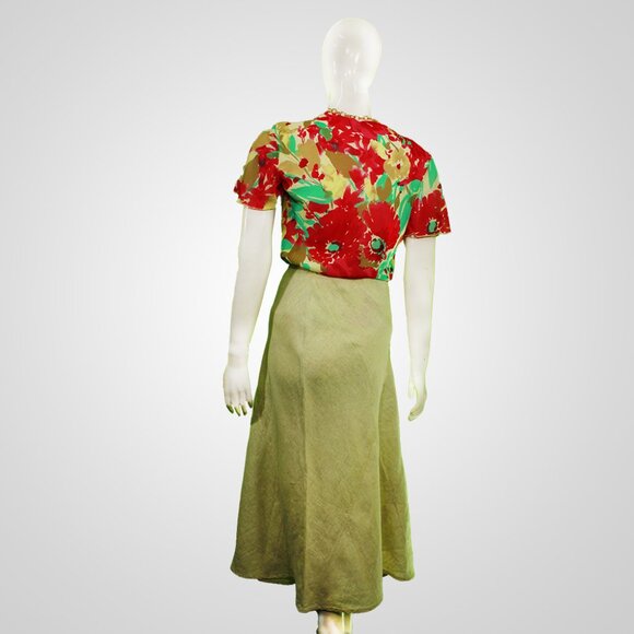 Vibrant Floral Print Crop Top - Retro 1970s Classic Style - Picture 2 of 4